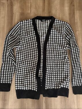 Boohoo Mens Black and White Houndstooth Cardigan